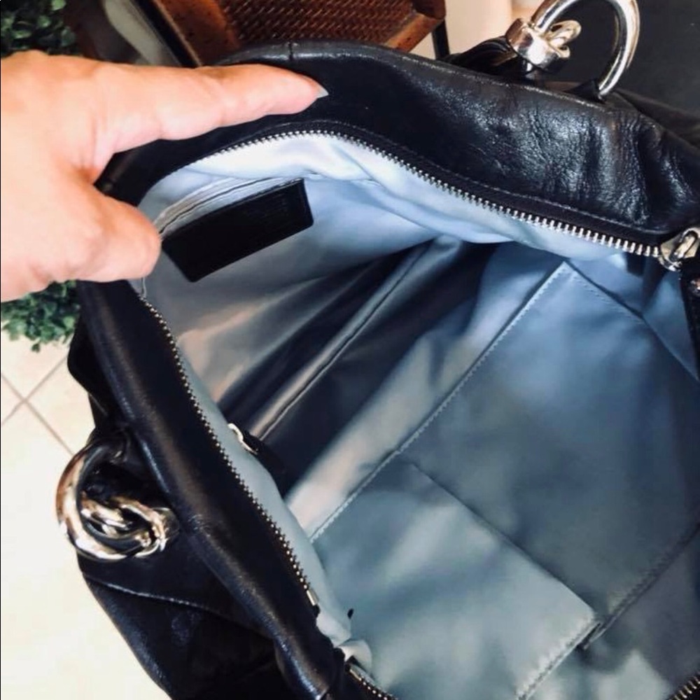 Authentic Genuine leather Coach bag - Picture 7 of 8